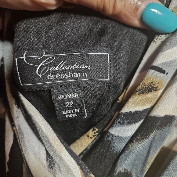 Plus size evening dress - Picture 4 of 6